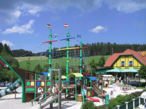 Отель Oldtimer Motel Pack  Прайтенег